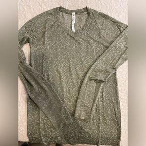 Lululemon Long sleeve Top